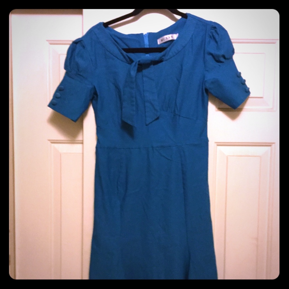 Pinup wiggle dress
